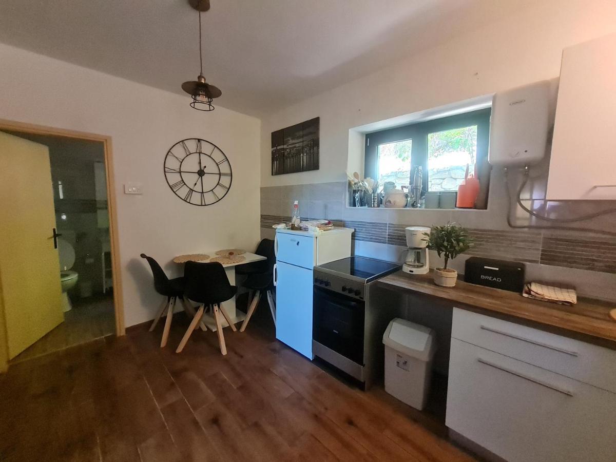 מאלי לוסיניי Apartment Sunshine מראה חיצוני תמונה