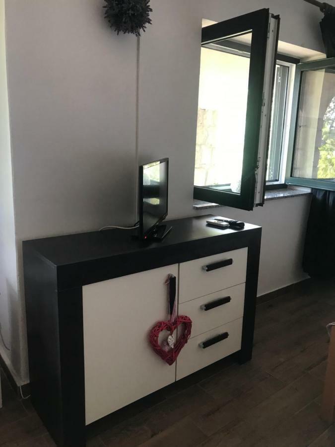 מאלי לוסיניי Apartment Sunshine מראה חיצוני תמונה